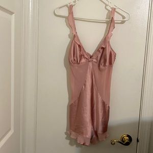 VICTORIA’S SECRET Pink Intimates Sleep Romper Lingerie M
